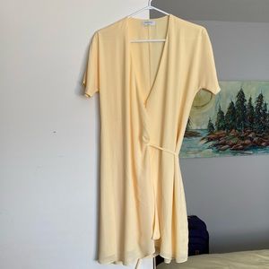 Aritzia - Babaton Wrap Dress - size small